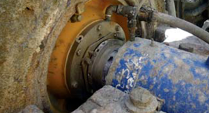Effective sealing of slurries in pumps