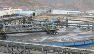 Sealing solutions to reduce the use of water in mining